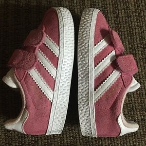 Adidas Toddler Pink Velcro Gazelle Sneaks